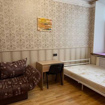 Сдается Многокомнатная квартира, 60 м²