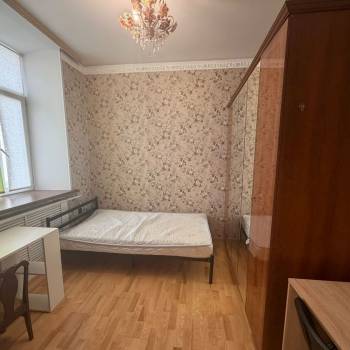 Сдается Многокомнатная квартира, 60 м²