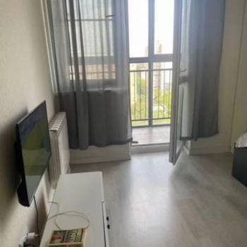 Сдается 1-комнатная квартира, 40 м²