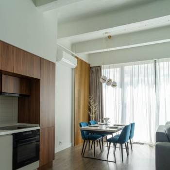 Продается 1-комнатная квартира, 57 м²