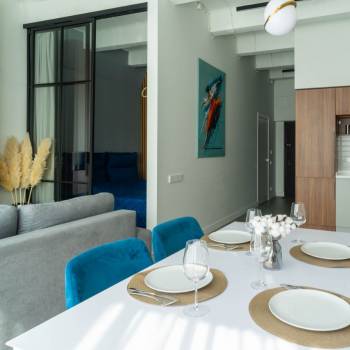 Продается 1-комнатная квартира, 57 м²