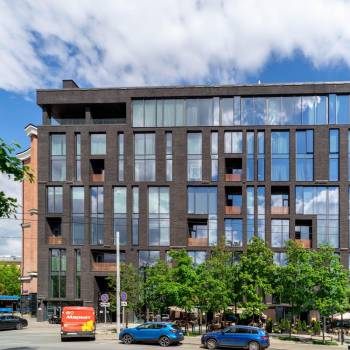 Продается 1-комнатная квартира, 57 м²