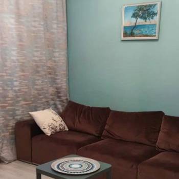 Сдается 1-комнатная квартира, 42 м²