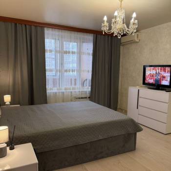Сдается 1-комнатная квартира, 40 м²