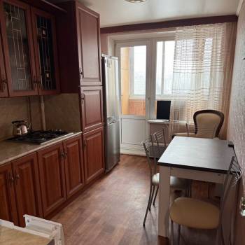 Сдается 1-комнатная квартира, 40 м²