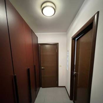 Продается 1-комнатная квартира, 55,6 м²
