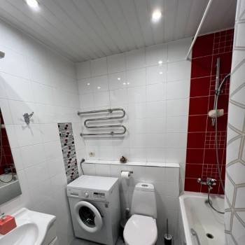 Продается 1-комнатная квартира, 55,6 м²