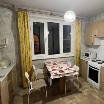 Сдается 2-х комнатная квартира, 58 м²