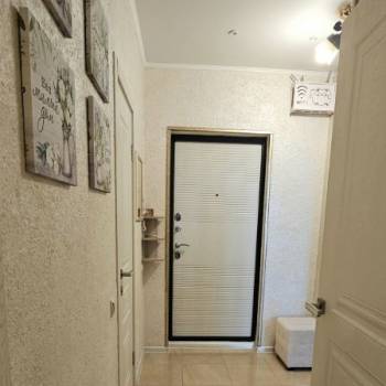 Продается 1-комнатная квартира, 42,2 м²