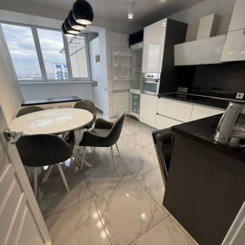 Сдается Многокомнатная квартира, 80 м²