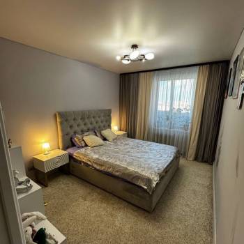 Сдается Многокомнатная квартира, 80 м²