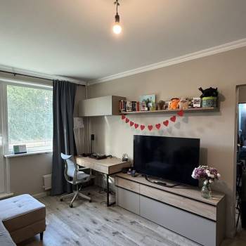 Продается 1-комнатная квартира, 38 м²