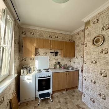 Продается 1-комнатная квартира, 38 м²