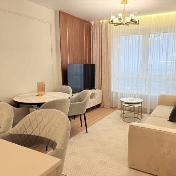 Сдается Многокомнатная квартира, 60 м²
