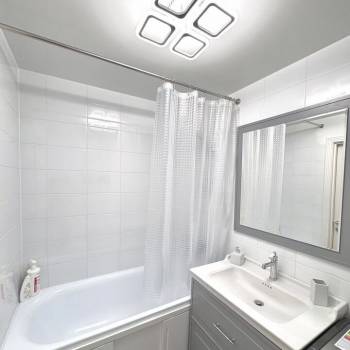 Продается 1-комнатная квартира, 35 м²