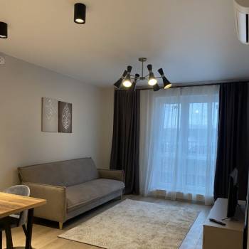 Сдается 1-комнатная квартира, 42 м²