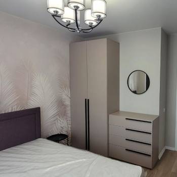 Сдается 1-комнатная квартира, 42 м²