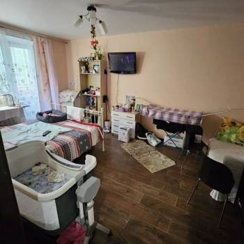 Продается 1-комнатная квартира, 36 м²