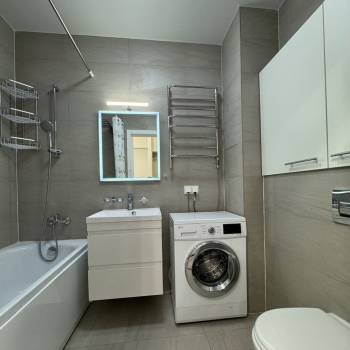 Сдается 1-комнатная квартира, 40,7 м²