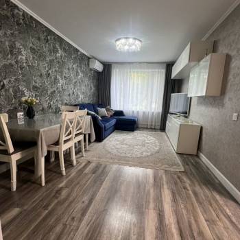Сдается Многокомнатная квартира, 60 м²