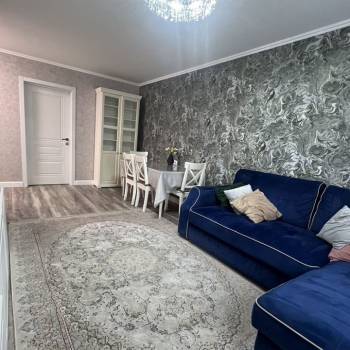 Сдается Многокомнатная квартира, 60 м²