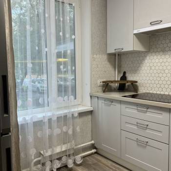 Сдается Многокомнатная квартира, 60 м²