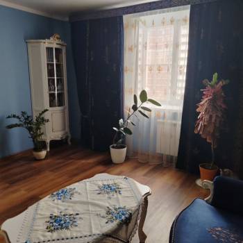 Продается 1-комнатная квартира, 50 м²
