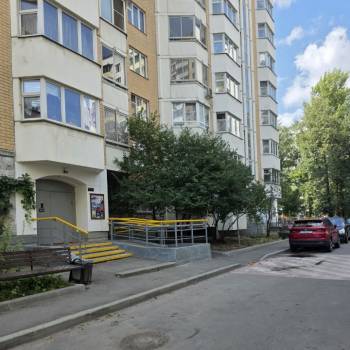 Сдается 2-х комнатная квартира, 100 м²