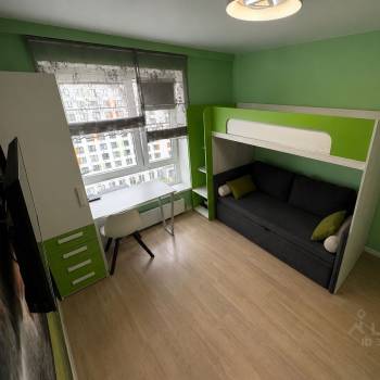 Продается 3-х комнатная квартира, 57,4 м²