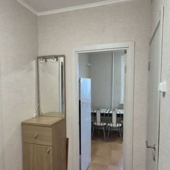 Продается 1-комнатная квартира, 38 м²
