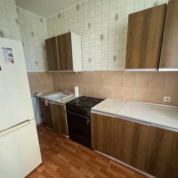 Продается 1-комнатная квартира, 40 м²