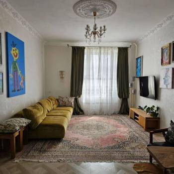 Продается Многокомнатная квартира, 107,7 м²