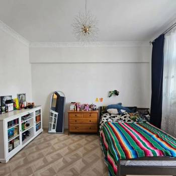 Продается Многокомнатная квартира, 107,7 м²
