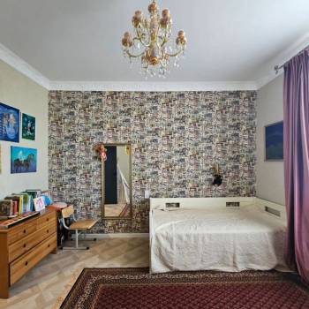 Продается Многокомнатная квартира, 107,7 м²