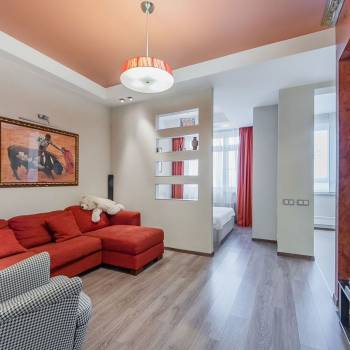 Сдается 1-комнатная квартира, 55 м²