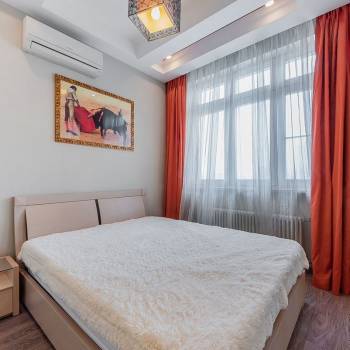 Сдается 1-комнатная квартира, 55 м²