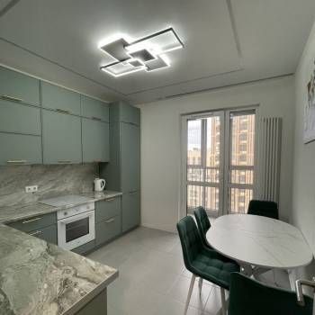 Продается 1-комнатная квартира, 37,7 м²