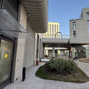 Продается 1-комнатная квартира, 42,2 м²