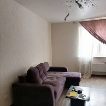 Сдается 1-комнатная квартира, 46 м²