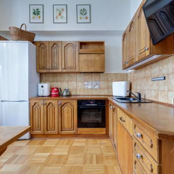 Продается 3-х комнатная квартира, 107 м²