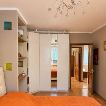 Продается 3-х комнатная квартира, 63 м²