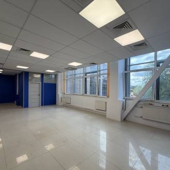 Сдается Нежилое помещение, 76 м²