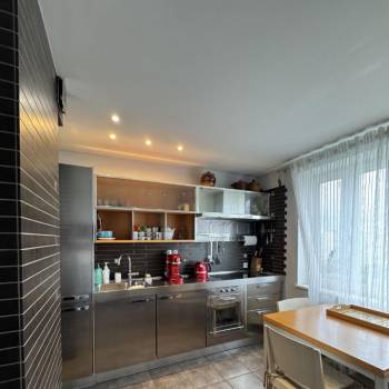 Сдается Многокомнатная квартира, 84 м²