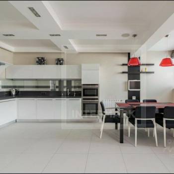 Сдается Многокомнатная квартира, 97 м²