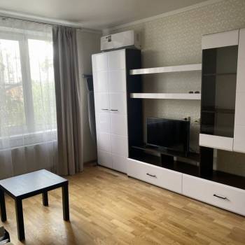 Сдается 1-комнатная квартира, 35 м²