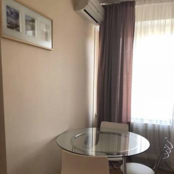 Продается 1-комнатная квартира, 32 м²