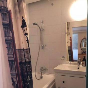 Продается 1-комнатная квартира, 32 м²