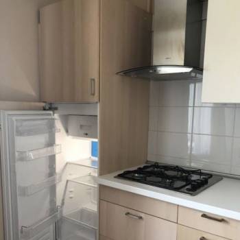 Продается 1-комнатная квартира, 32 м²