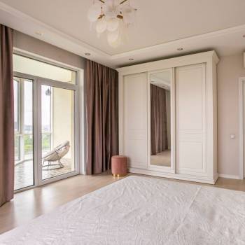 Сдается 2-х комнатная квартира, 82 м²
