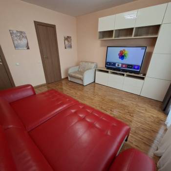 Сдается 1-комнатная квартира, 42 м²